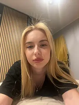 Nicole blonde0 online show from February 6, 2025, 9:06 pm