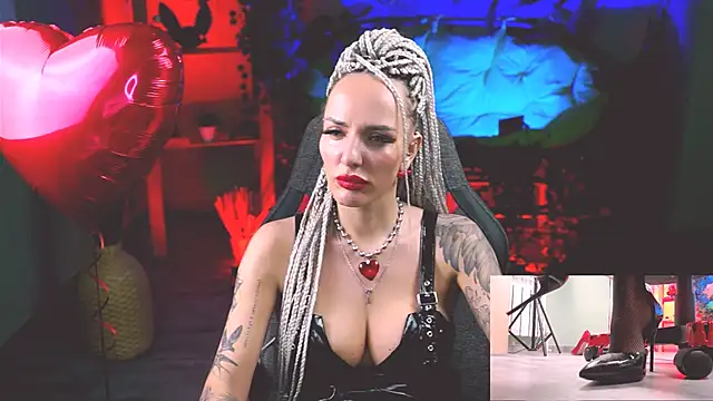 MonicaMaxwel online show from February 15, 2025, 6:23 pm