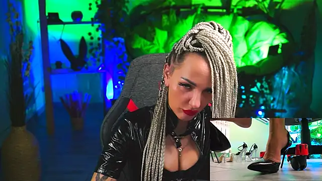 MonicaMaxwel online show from March 1, 2025, 6:11 pm