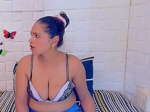 Snapshot of Luciousindian69 chatting on November 20, 2025, 6:18 pm Luciousindian69 online show from November 20, 2025, 6:18 pm