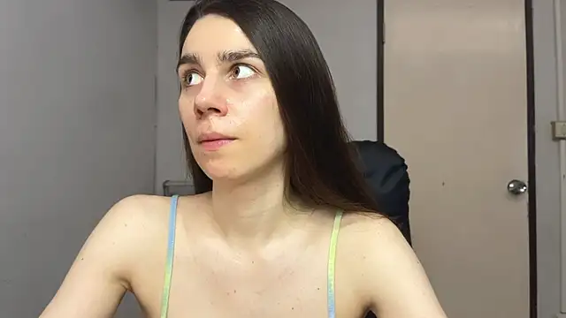 SassyJessi online show from October 8, 2025, 4:10 am