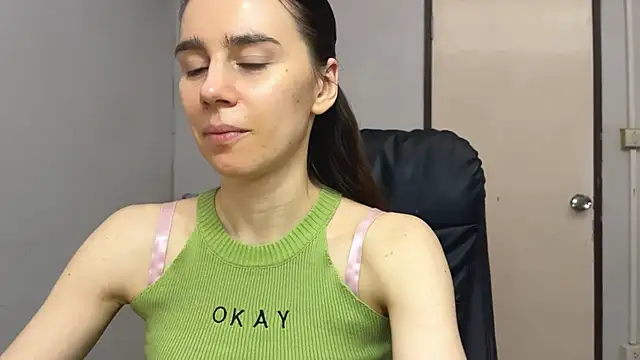 SassyJessi online show from November 6, 2025, 4:13 am