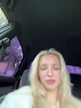 AleksaBlonde online show from September 13, 2025, 2:50 pm