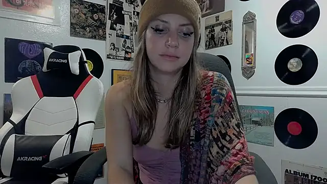 molly witha chance online show from January 19, 2025, 6:20 am