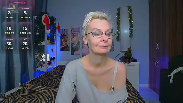 HelgaHimmell online show from December 23, 2024, 10:01 pm