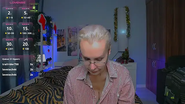 HelgaHimmell online show from December 25, 2024, 7:13 pm