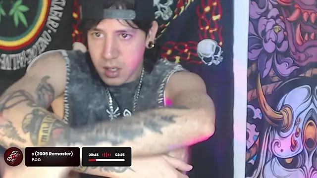 Snapshot of AndyBetti chatting on July 18, 2026, 10:02 pm AndyBetti online show from July 18, 2026, 10:02 pm