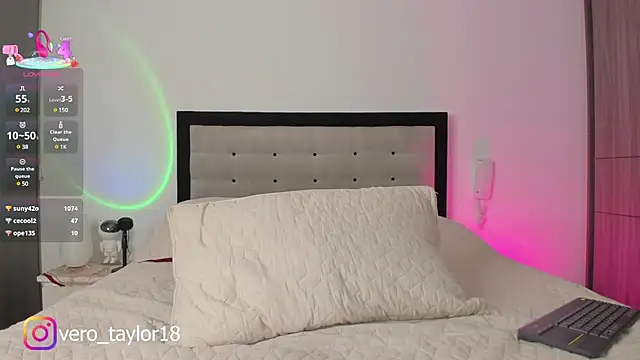 veronica taylor1 online show from February 26, 2025, 1:53 am