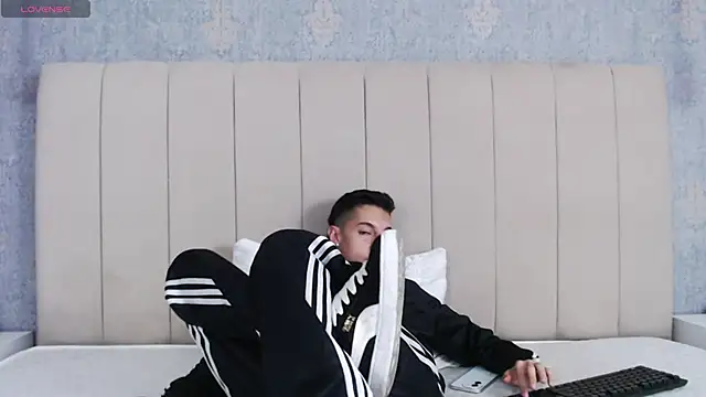 thiago19s online show from February 11, 2025, 7:16 pm