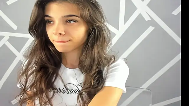 BabyAylin online show from December 3, 2024, 5:20 am