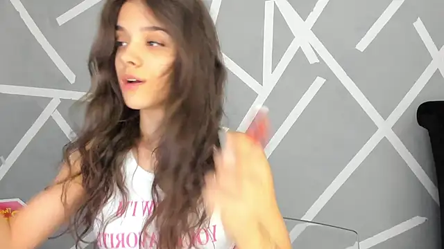 BabyAylin online show from January 9, 2025, 5:23 am