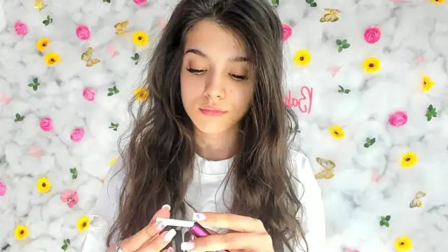 BabyAylin online show from March 19, 2025, 11:06 am