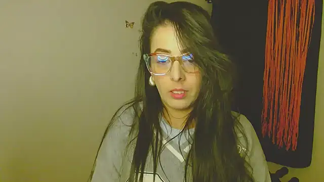 ella peck online show from October 30, 2025, 5:53 am