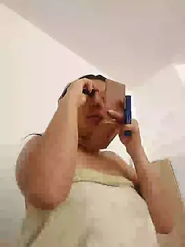 Sophie-hatter online show from January 8, 2025, 5:48 pm