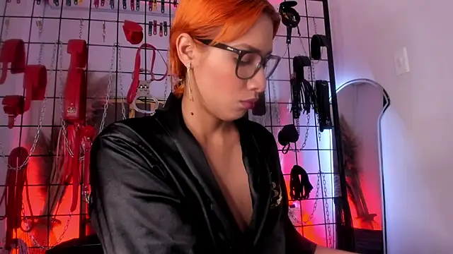 charrlotte quinn online show from February 7, 2025, 8:10 pm