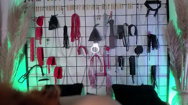 charrlotte quinn online show from March 19, 2025, 11:36 pm