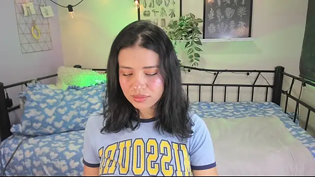 MiaaRose online show from December 23, 2025, 5:38 am