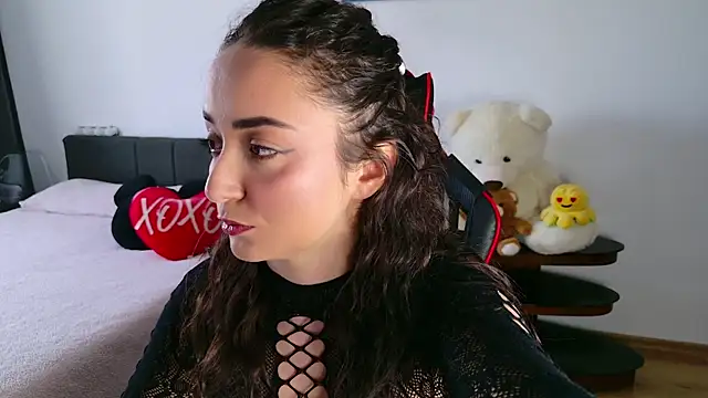 KatherineRyder online show from March 13, 2025, 11:30 am