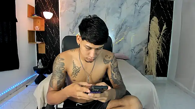 slim master12 online show from April 21, 2026, 10:01 pm