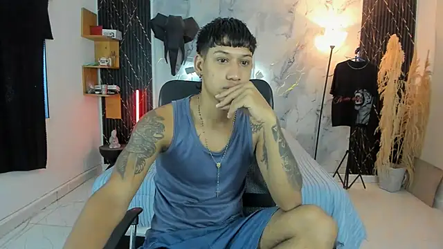 Snapshot of slim_master12 chatting on June 9, 2026, 9:48 pm slim master12 online show from June 9, 2026, 9:48 pm
