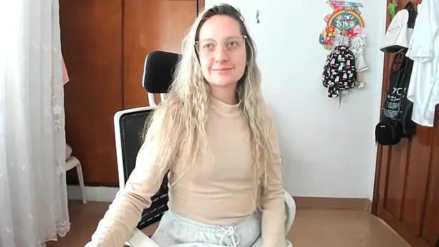 Adele johnsonn1 online show from October 20, 2025, 3:56 pm