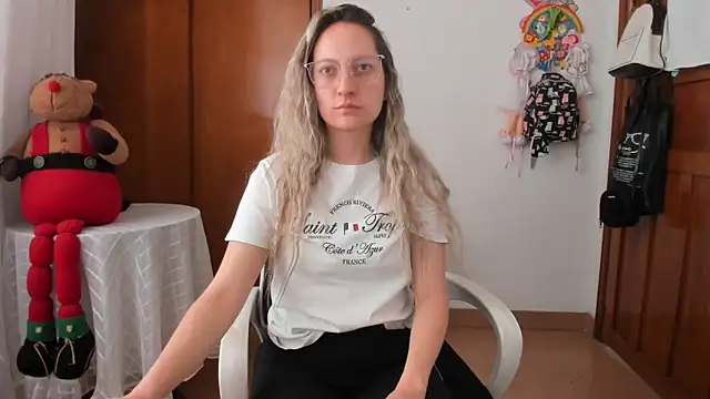 Adele johnsonn1 online show from March 13, 2026, 3:40 pm