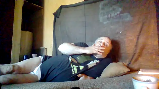 Nightshade7712 online show from October 16, 2025, 5:47 pm