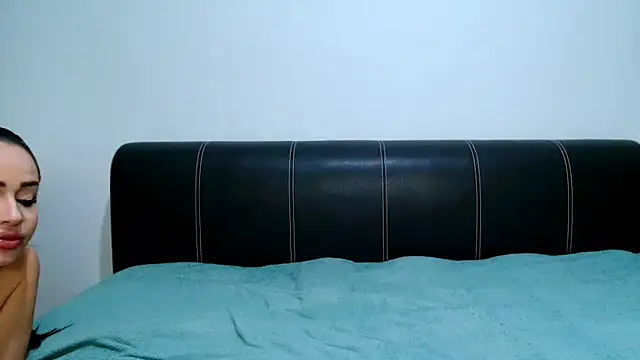 AntoniaKarls online show from January 10, 2025, 5:58 am