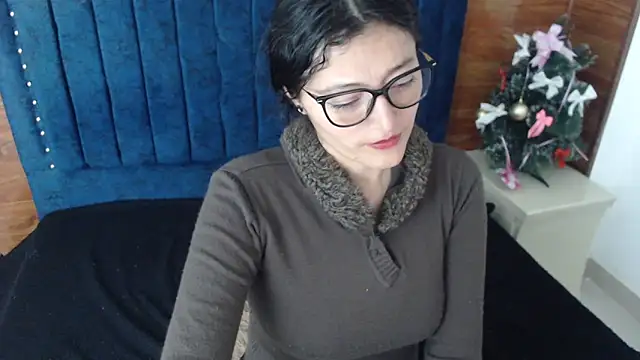 lunazulsj online show from December 23, 2024, 6:16 pm