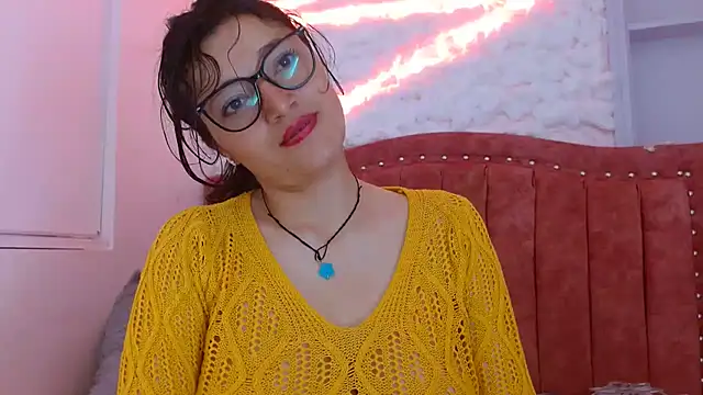 lunazulsj online show from January 31, 2025, 3:44 pm