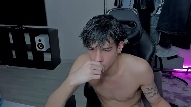 MarkBrowniii online show from March 19, 2025, 12:59 am