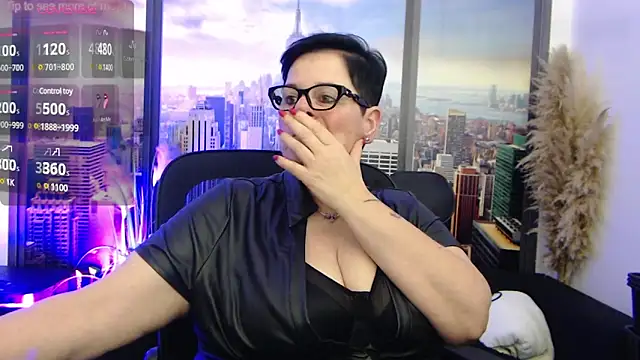 ninarandmann online show from February 15, 2025, 4:56 pm