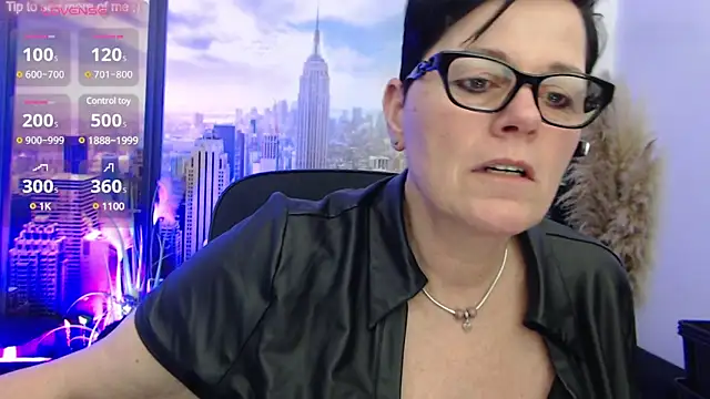 ninarandmann online show from March 6, 2025, 6:26 pm