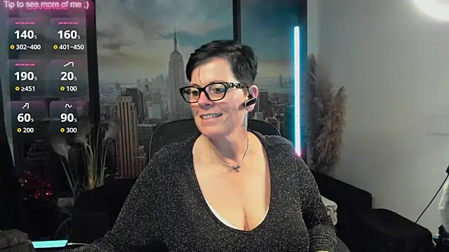 ninarandmann online show from September 17, 2025, 5:47 pm