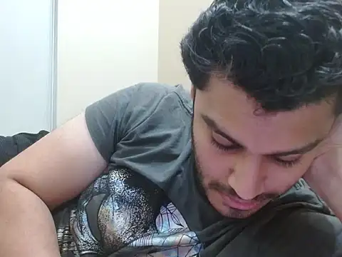 robintoit online show from November 30, 2025, 4:05 am