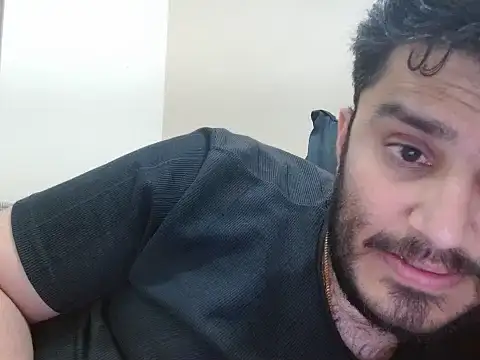 robintoit online show from April 10, 2026, 8:02 pm