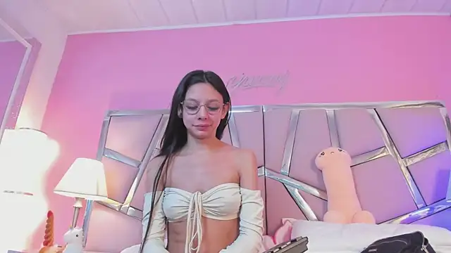 Bonniepark online show from February 18, 2025, 3:10 pm