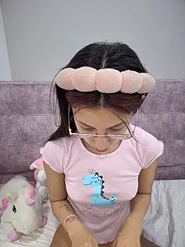 Bonniepark online show from March 12, 2026, 5:30 pm