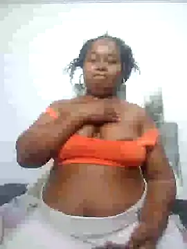 Snapshot of lorenxtaylor chatting on January 12, 2025, 4:00 am lorenxtaylor online show from January 12, 2025, 4:00 am