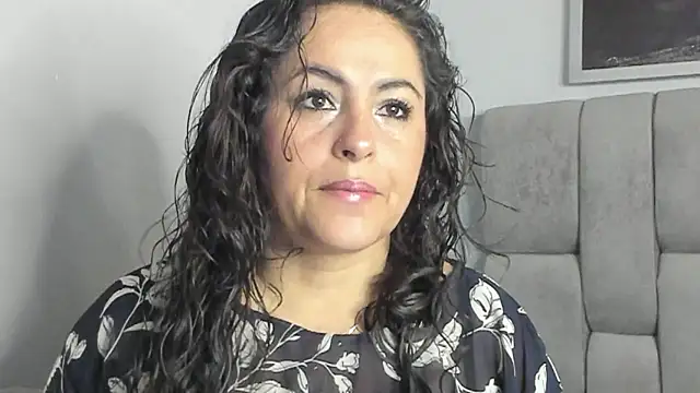 hanny milf online show from September 24, 2025, 11:46 am