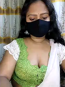 Idhika Paul online show from February 15, 2025, 9:15 pm