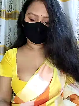 Idhika Paul online show from February 18, 2025, 9:20 pm