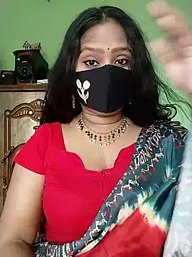 Idhika Paul online show from March 10, 2025, 7:42 am