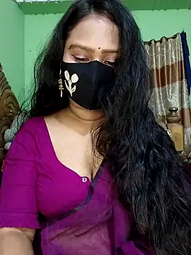 Idhika Paul online show from March 21, 2025, 5:34 pm