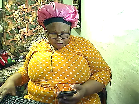 Snapshot of HOTSUGARX5 chatting on November 11, 2025, 2:50 pm HOTSUGARX5 online show from November 11, 2025, 2:50 pm