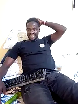 MaskedGQ online show from February 20, 2025, 8:14 pm