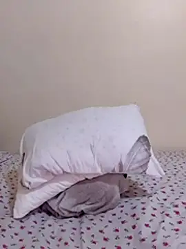 MaskedGQ online show from October 26, 2025, 11:49 am