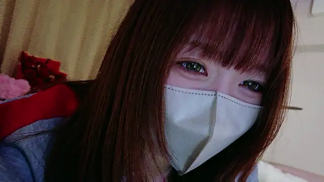 Snapshot of Yui-Ch chatting on April 28, 2026, 12:43 pm Yui-Ch online show from April 28, 2026, 12:43 pm