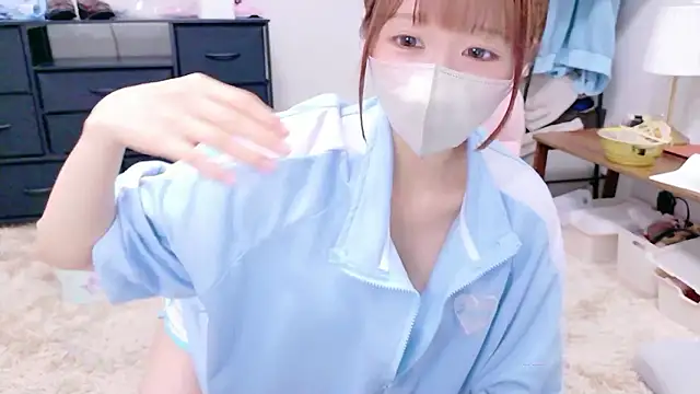 Snapshot of Yui-Ch chatting on June 4, 2026, 12:22 pm Yui-Ch online show from June 4, 2026, 12:22 pm