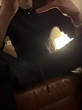 -mirai- online show from April 26, 2026, 3:10 pm